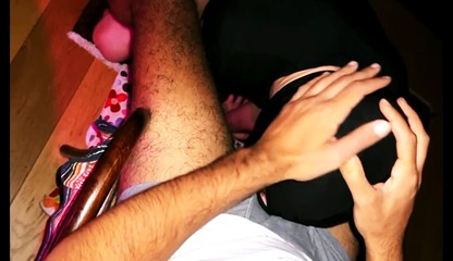 Rebeu grosse bite se fait avaler son gros zeb