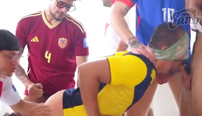 9 Caninos 🍆💦 VS 1 Bottom 🍑