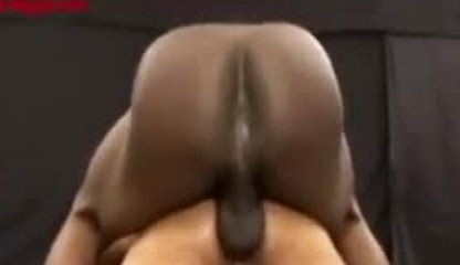 Black on TAGGAZ 👅