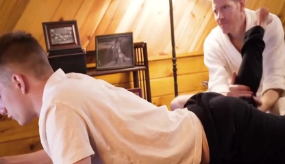 LeGrand Wolf plays with my butt before plugging it